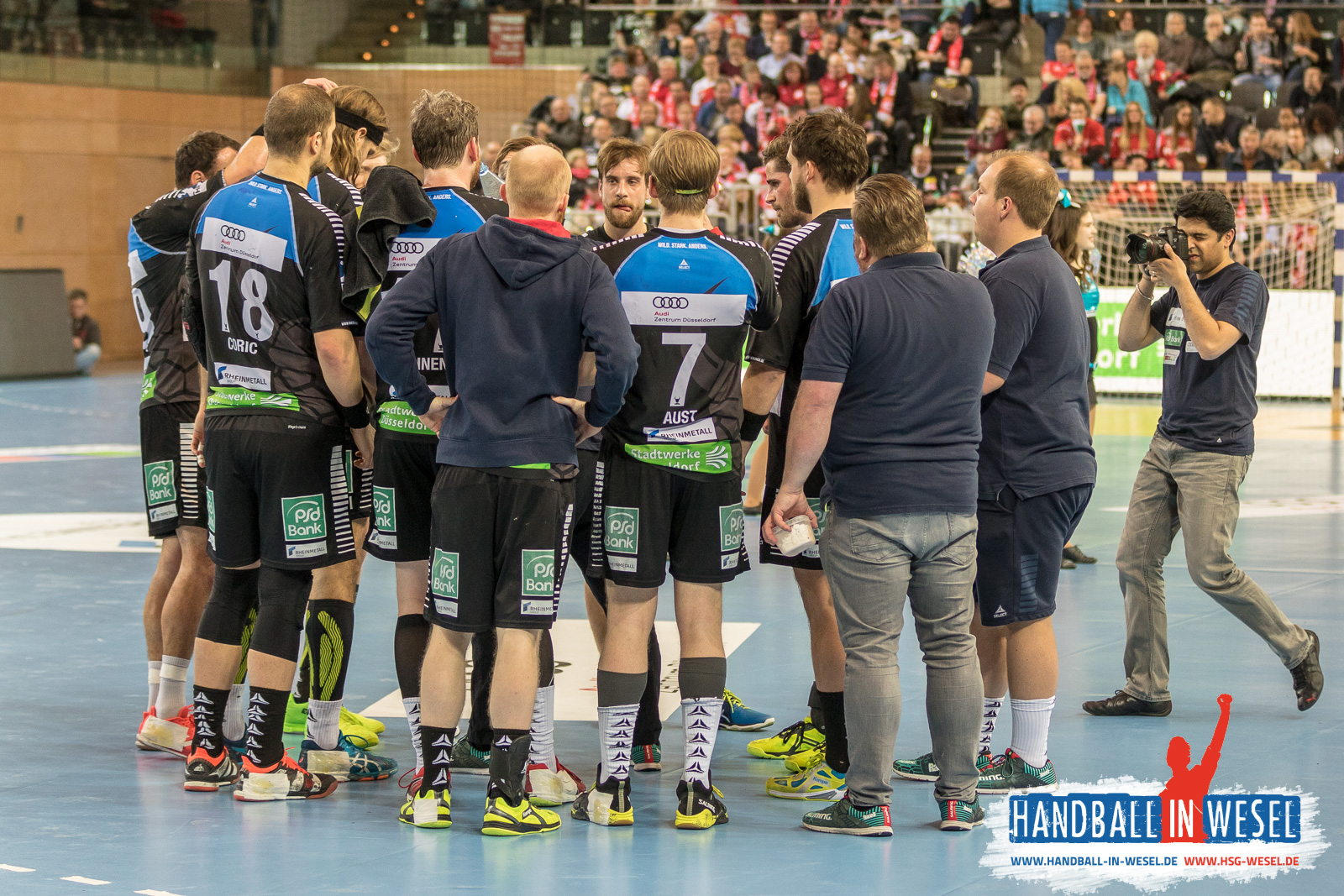 HC Rhein Vikings - TuSEM Essen 32:29 (17:14) / 2.Liga / DKB Hand